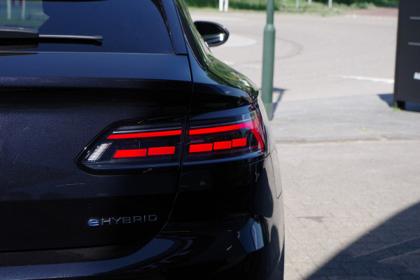 Volkswagen Arteon Shooting Brake 1.4 TSI eHybrid 218 PK R-Line BNS+ PHEV, Lederen Kuipstoelen, Massage, Head-Up