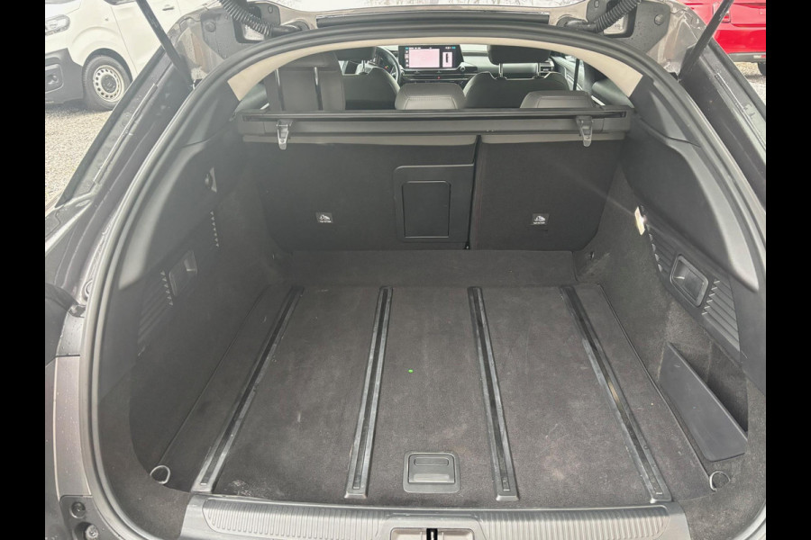 Citroën C5 X 1.2 PT 130 Business Plus 130pk Automaat | Rijklaar geleverd incl 12 maanden BOVAG garantie! |