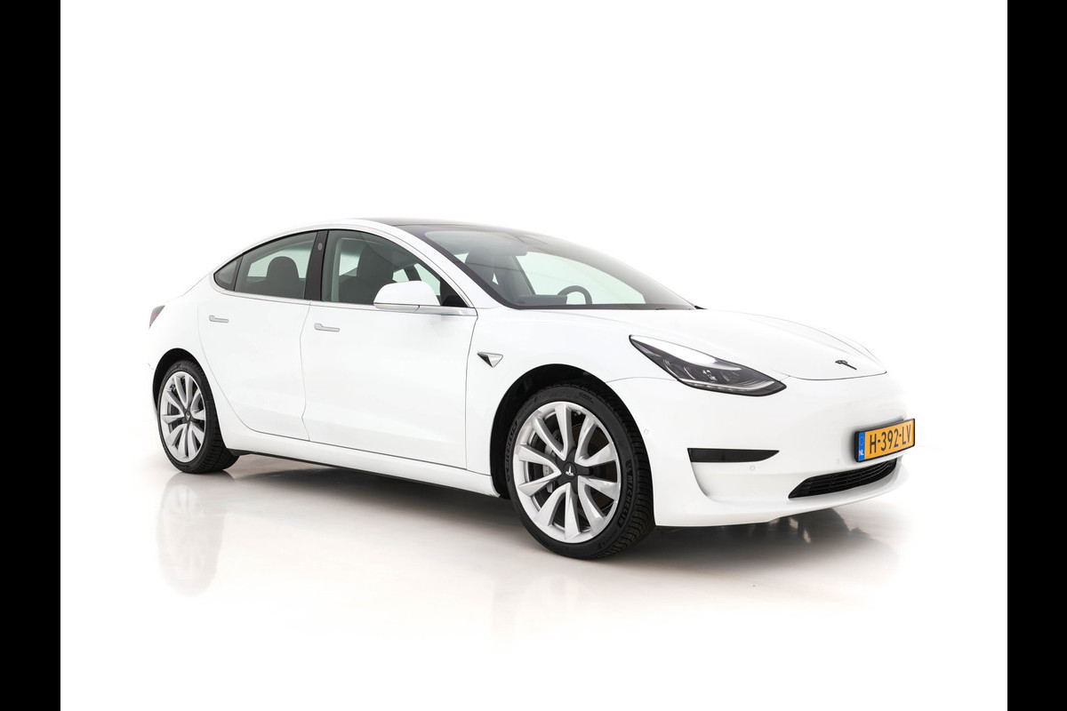Tesla Model 3 Standard RWD Plus 60 kWh [ 3-Fase ] (INCL-BTW) Aut. *PANO | AUTO-PILOT | NAPPA-LEATHER | KEYLESS | FULL-LED | MEMORY-PACK | SURROUND-VIEW | DAB | CARPLAY | DIGI-COCKPIT | LANE-ASSIST | COMFORT-SEATS | 19"ALU*