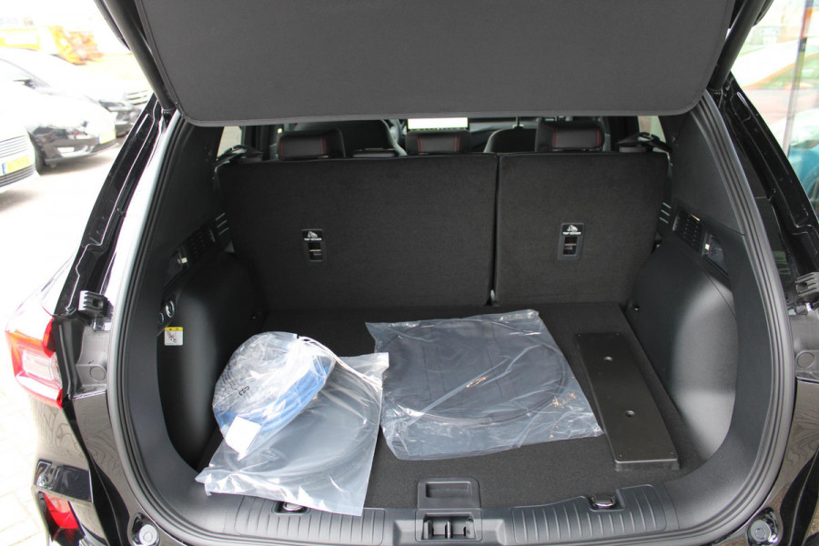 Ford Kuga 2.5 PHEV ST-Line X | Panoramadak | Winter Pack | Wegklapbare trekhaak | 19 inch lichtmetalen velgen | Technology Pack | Agate Black
