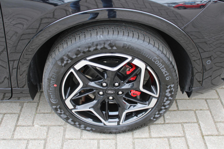 Ford Kuga 2.5 PHEV ST-Line X | Panoramadak | Winter Pack | Wegklapbare trekhaak | 19 inch lichtmetalen velgen | Technology Pack | Agate Black