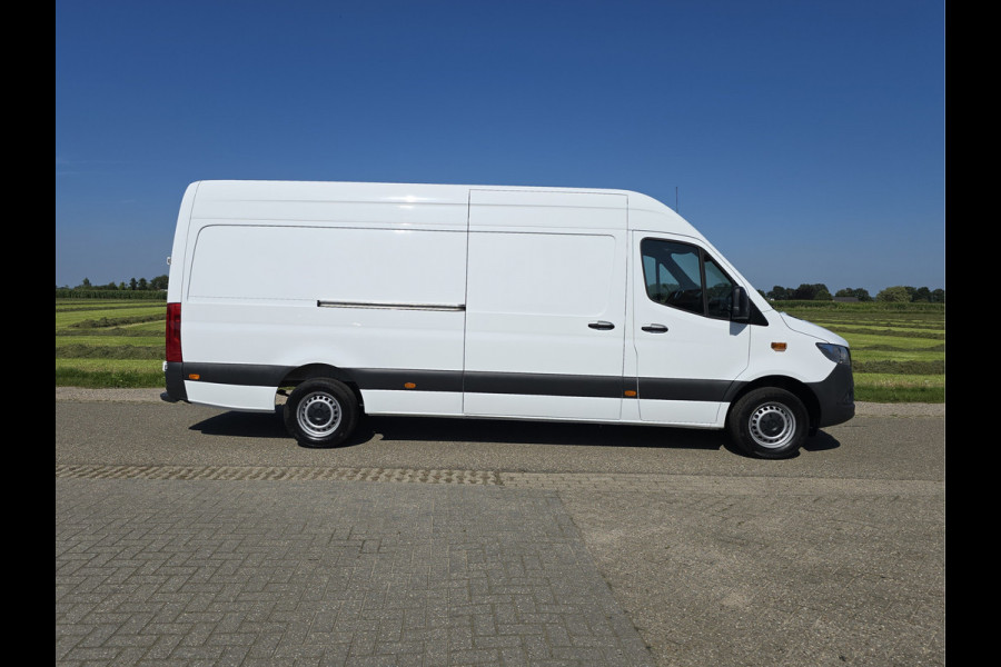 Mercedes-Benz Sprinter 315 1.9 CDI L3 H2 RWD - 150 Pk - Euro 6 - Navi - MBUX - ParkeerCamera - StoelVerwarming