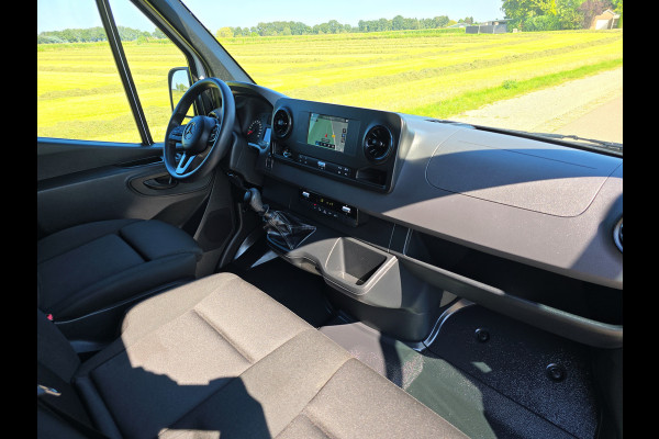 Mercedes-Benz Sprinter 315 1.9 CDI L3 H2 RWD - 150 Pk - Euro 6 - Navi - MBUX - ParkeerCamera - StoelVerwarming