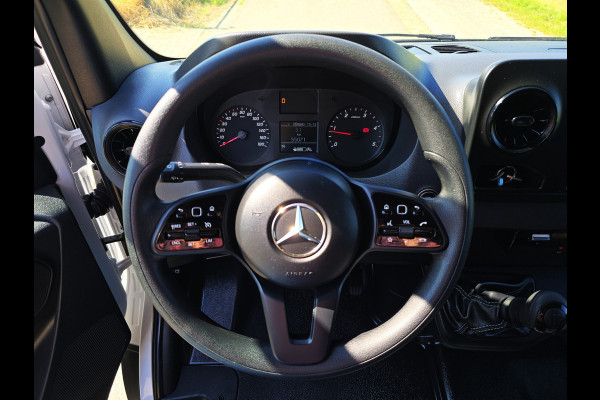 Mercedes-Benz Sprinter 315 1.9 CDI L3 H2 RWD - 150 Pk - Euro 6 - Navi - MBUX - ParkeerCamera - StoelVerwarming