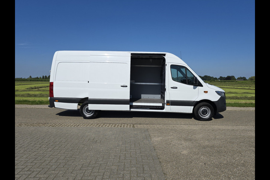 Mercedes-Benz Sprinter 315 1.9 CDI L3 H2 RWD - 150 Pk - Euro 6 - Navi - MBUX - ParkeerCamera - StoelVerwarming