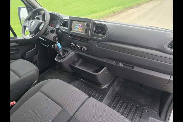 Renault Master T33 2.3 dCi 135 L2 H2 Comfort 135 Pk - Euro 6 - Airco - Cruise Control