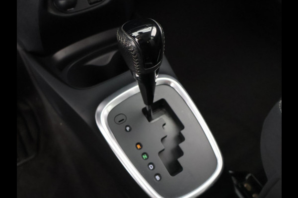 Toyota Yaris 1.5 HYBRID DESIGN SPORT BI-TONE AUTOMAAT CLOUD NAVIGATIE. BIJNA 2020.CAMERA. GARANTIE TOT 2030