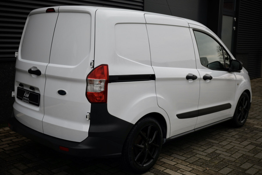 Ford Transit Courier 1.0 | Marge | BTW & BPM Vrij | Airco | MF Stuur | Schuifdeur | Elek. ramen | 6 Versnellingen | Nieuwe APK | Onderhoudsbeurt
