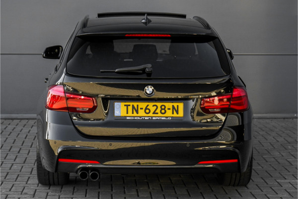 BMW 3 Serie Touring 320i Edition M Sport Shadow Pano Navi Pro Camera 19"