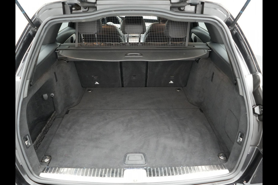 Mercedes-Benz C-Klasse Estate 180 Business Solution AMG Plus Upgrade Edition | Multibeam LED | Virtual | Apple Carplay | Afneembare Trekhaak | Alcantara Sportstoelen Verwarmd | Sfeerverlichting | Camera | 18"L.M |
