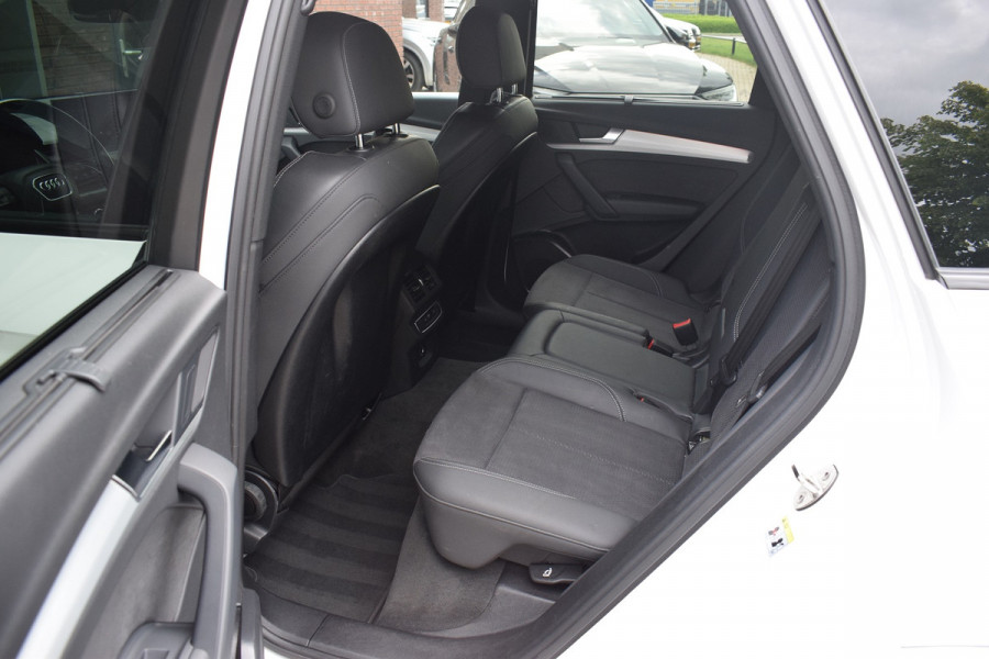 Audi Q5 50 TFSI e 299pk Quattro S-line | Luchtvering | 22" | Pano | Trekhaak