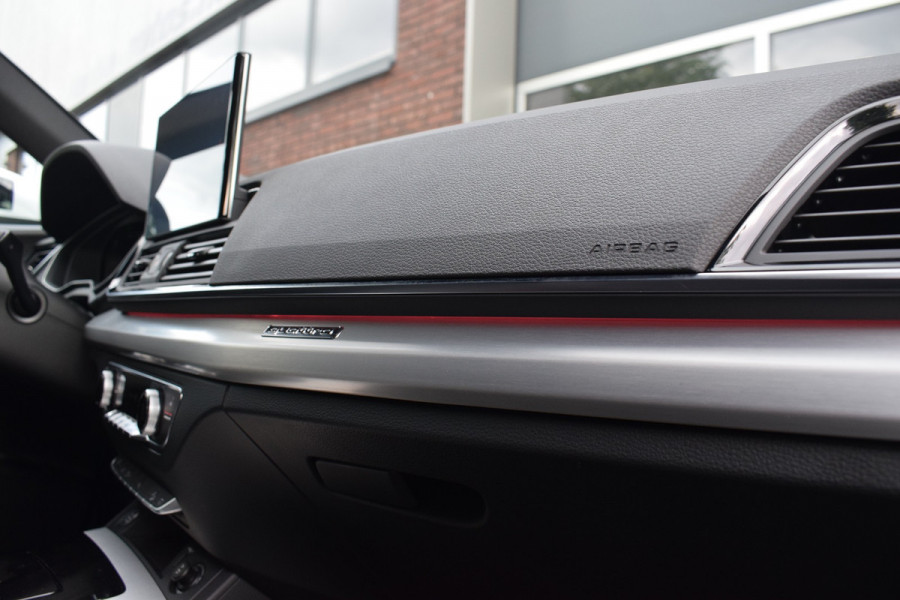 Audi Q5 50 TFSI e 299pk Quattro S-line | Luchtvering | 22" | Pano | Trekhaak