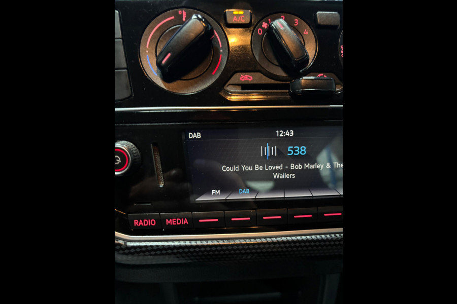 Volkswagen up! 1.0 BMT move up! NWE Model | Airco | DAB+ | 5 deurs | Elktr. pakket