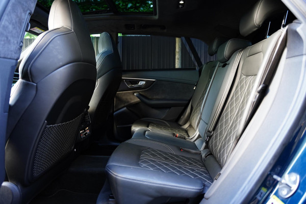 Audi Q8 4.0 TDI SQ8 quattro Nachtzicht Elek. Trekhaak Panoramadak