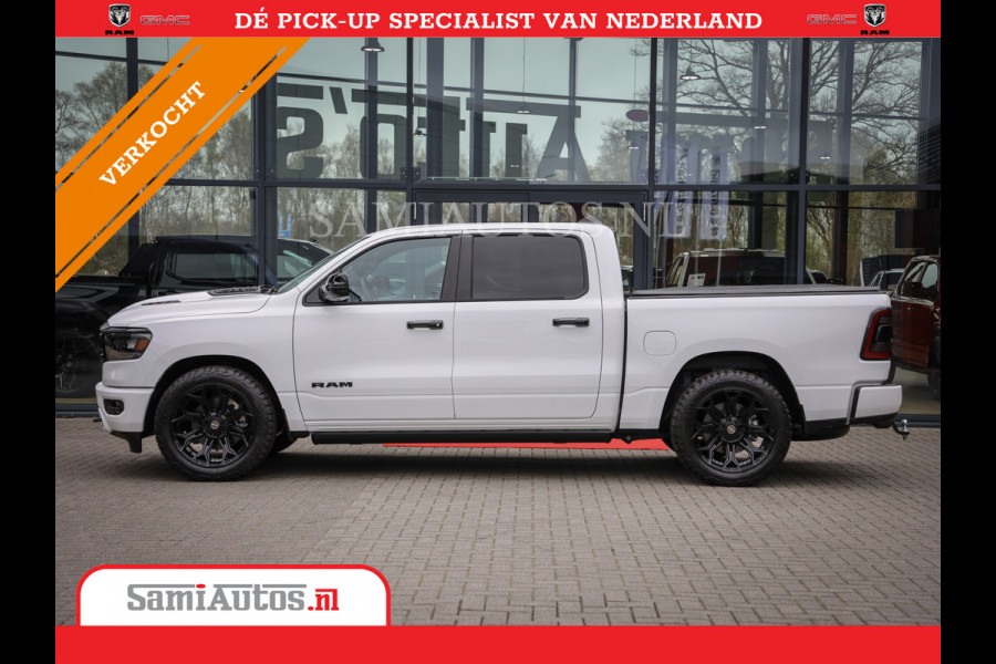 Dodge Ram 1500 LARAMIE NIGHT | NIEUW! BMP VRIJ | PANORAMA | LPG | HUD | VIRTUAL | LUCHTVERING | 360CAM | DODE HOEK | 5.7 V8 HEMI 402PK 4x4 | CREWCAB 5 PERSOONS | GRIJSKENTEKEN | VOORRAAD NR 2147 - 4802