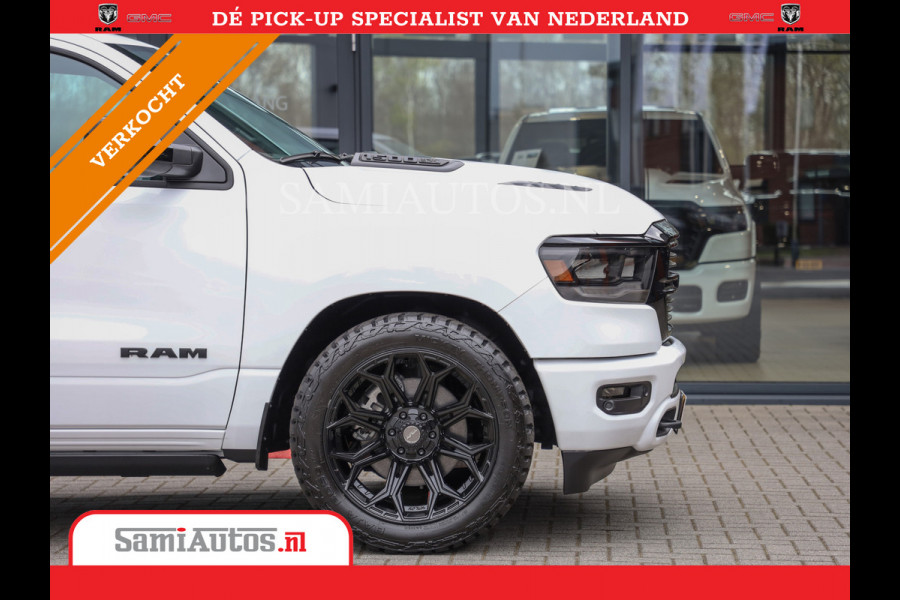Dodge Ram 1500 LARAMIE NIGHT | NIEUW! BMP VRIJ | PANORAMA | LPG | HUD | VIRTUAL | LUCHTVERING | 360CAM | DODE HOEK | 5.7 V8 HEMI 402PK 4x4 | CREWCAB 5 PERSOONS | GRIJSKENTEKEN | VOORRAAD NR 2147 - 4802