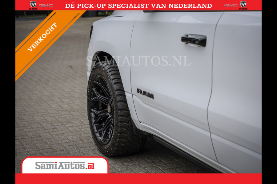 Dodge Ram 1500 LARAMIE NIGHT | NIEUW! BMP VRIJ | PANORAMA | LPG | HUD | VIRTUAL | LUCHTVERING | 360CAM | DODE HOEK | 5.7 V8 HEMI 402PK 4x4 | CREWCAB 5 PERSOONS | GRIJSKENTEKEN | VOORRAAD NR 2147 - 4802