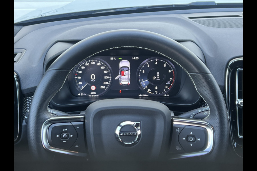 Volvo XC40 2.0 B4 R-Design | Trekhaak | CarPay | Camera | Keyless | LED | 18 inch
