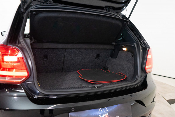 Volkswagen Polo 1.8 TSI GTI 192PK | Navi | Stoelverw. | LED | Carplay | Garantie