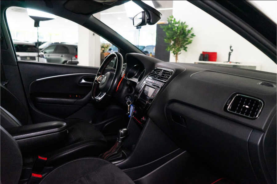 Volkswagen Polo 1.8 TSI GTI 192PK | Navi | Stoelverw. | LED | Carplay | Garantie