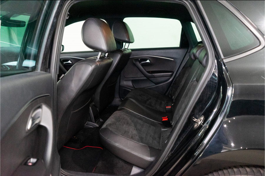 Volkswagen Polo 1.8 TSI GTI 192PK | Navi | Stoelverw. | LED | Carplay | Garantie
