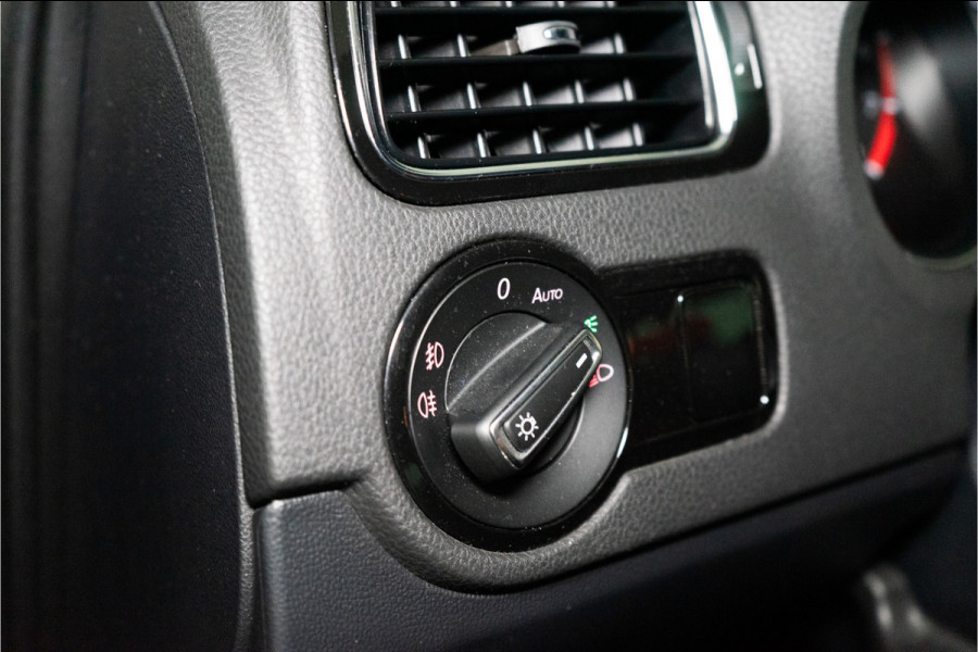Volkswagen Polo 1.8 TSI GTI 192PK | Navi | Stoelverw. | LED | Carplay | Garantie