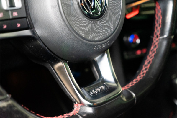 Volkswagen Polo 1.8 TSI GTI 192PK | Navi | Stoelverw. | LED | Carplay | Garantie