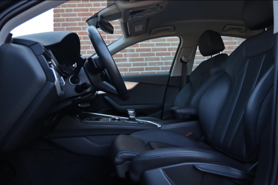 Audi A4 Limousine 35 TFSI Sport / VIRTUAL / DODEHOEK / CAMERA / CARPLAY