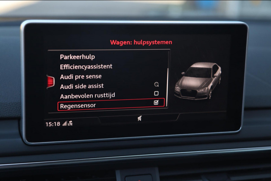 Audi A4 Limousine 35 TFSI Sport / VIRTUAL / DODEHOEK / CAMERA / CARPLAY