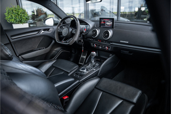 Audi RS3 Limousine 2.5 TFSI quattro - Panorama | B&O | Virtual | Keyless