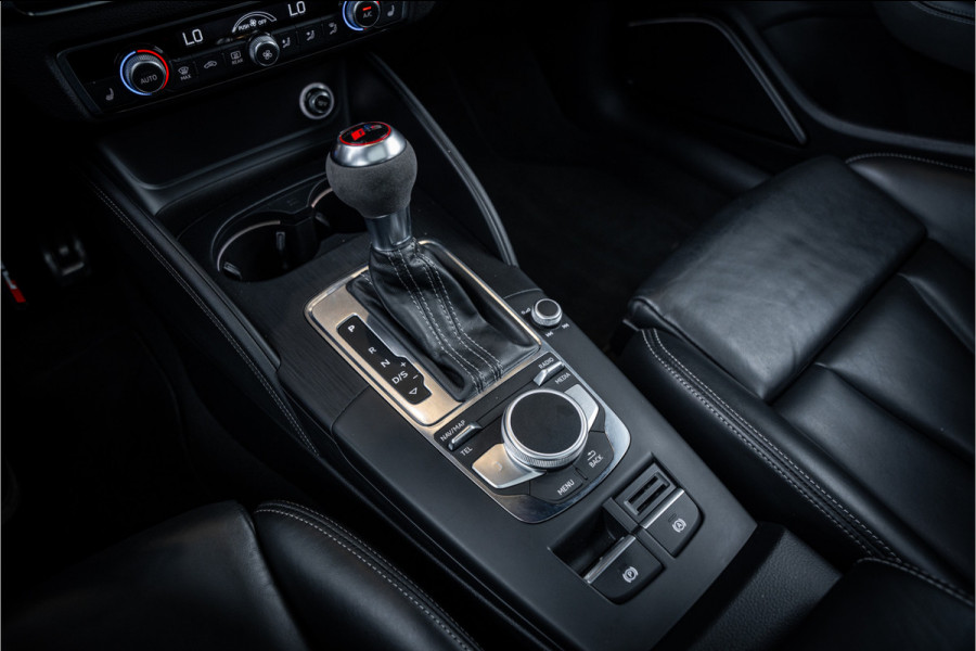 Audi RS3 Limousine 2.5 TFSI quattro - Panorama | B&O | Virtual | Keyless