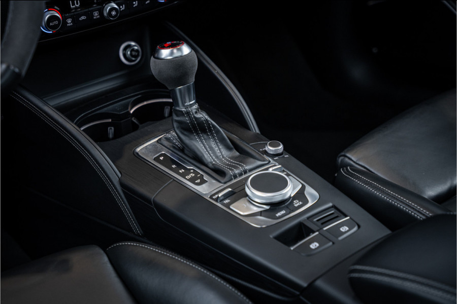 Audi RS3 Limousine 2.5 TFSI quattro - Panorama | B&O | Virtual | Keyless