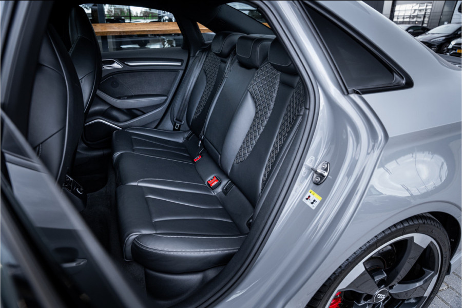 Audi RS3 Limousine 2.5 TFSI quattro - Panorama | B&O | Virtual | Keyless