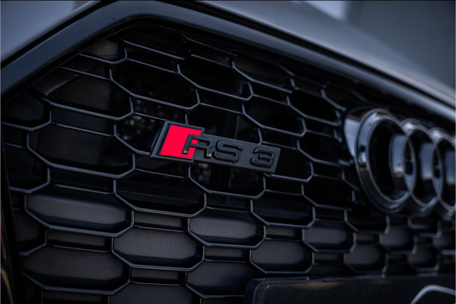 Audi RS3 Limousine 2.5 TFSI quattro - Panorama | B&O | Virtual | Keyless