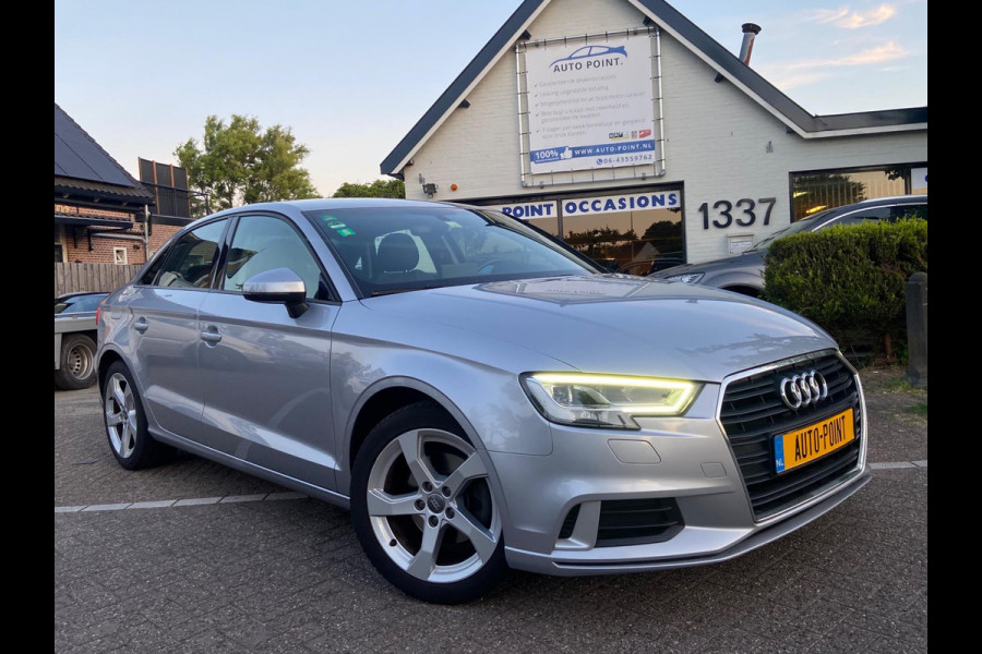 Audi A3 Limousine 30 TFSI AUT/SPORTSEATS/NAVI/CRUISE/MATRIX