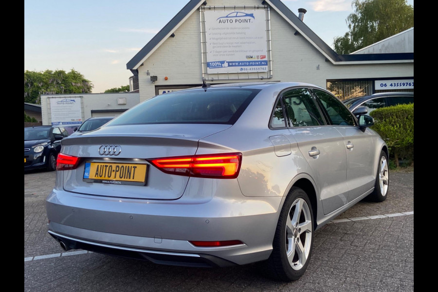 Audi A3 Limousine 30 TFSI AUT/SPORTSEATS/NAVI/CRUISE/MATRIX