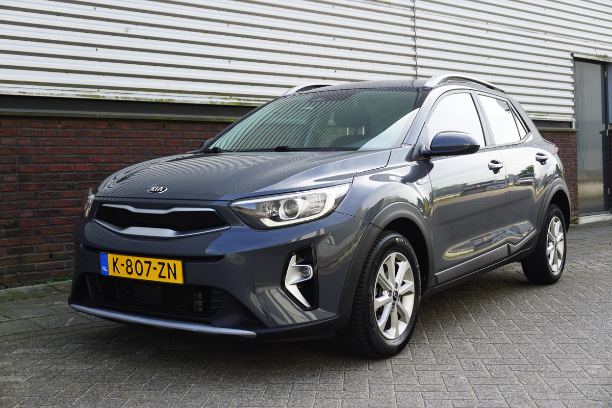 Kia Stonic 1.0 T-GDi MHEV DynamicLine Dealeronderhouden Prijs Rijklaar. Kia Stonic 1.0 T-GDi MHEV DynamicLine Dealeronderhouden Prijs Rijklaar.