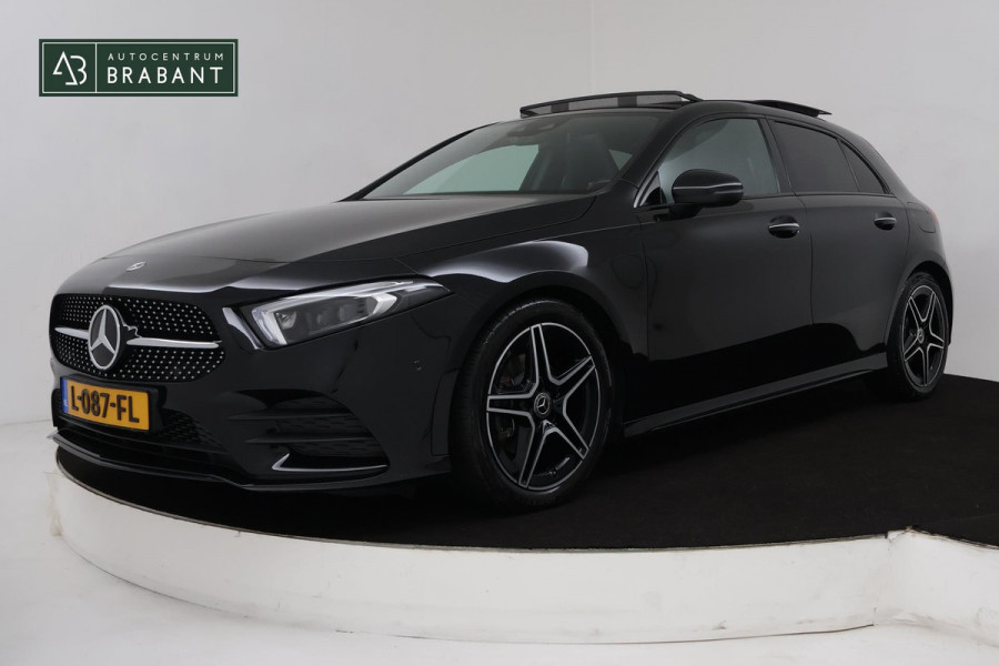 Mercedes-Benz A-Klasse 180 Business Solution AMG (PANORAMADAK, SFEERVERLICHTING, STOELVERWARMING, CAMERA, NAVIGATIE, NL-AUTO)