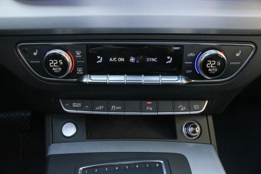 Audi Q5 55 TFSI e quattro Competition | BTW | Pano | RS-zetels | Dodehoek detectie | Stoelverwarming onder andere voorzien van Panorama dak, RS stoelen, Dodehoek detectie, Sfeerverlichting, Elektrische stoelen, Afgevlakt S-line stuur, Achteruitrijcamera, Parkeerhulp, Stoelverwarming voor & achter & SQ5 diffuser.