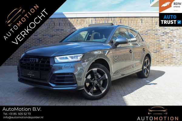 Audi Q5 55 TFSI e quattro Competition | BTW | Pano | RS-zetels | Dodehoek detectie | Stoelverwarming onder andere voorzien van Panorama dak, RS stoelen, Dodehoek detectie, Sfeerverlichting, Elektrische stoelen, Afgevlakt S-line stuur, Achteruitrijcamera, Parkeerhulp, Stoelverwarming voor & achter & SQ5 diffuser.