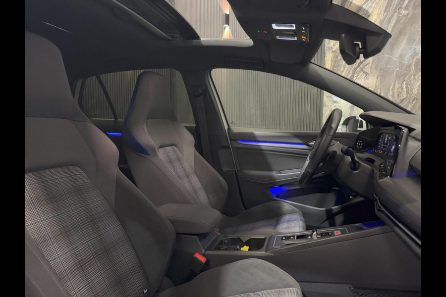 Volkswagen Golf GTE 1.4 eHyb|PANO|HUD|IQ|SFEER|BOMVOL