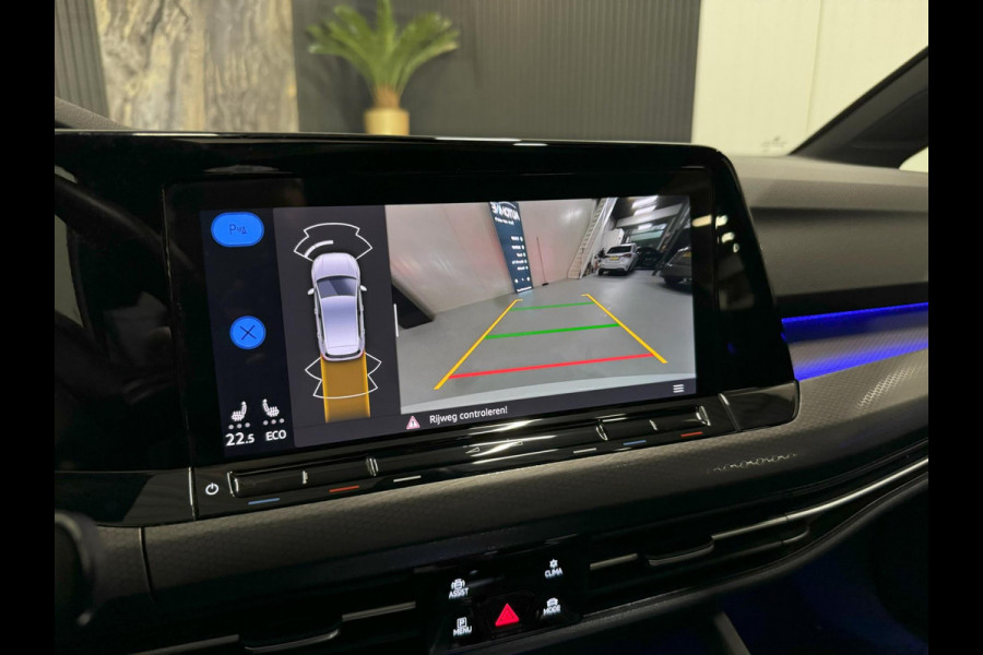 Volkswagen Golf GTE 1.4 eHyb|PANO|HUD|IQ|SFEER|BOMVOL
