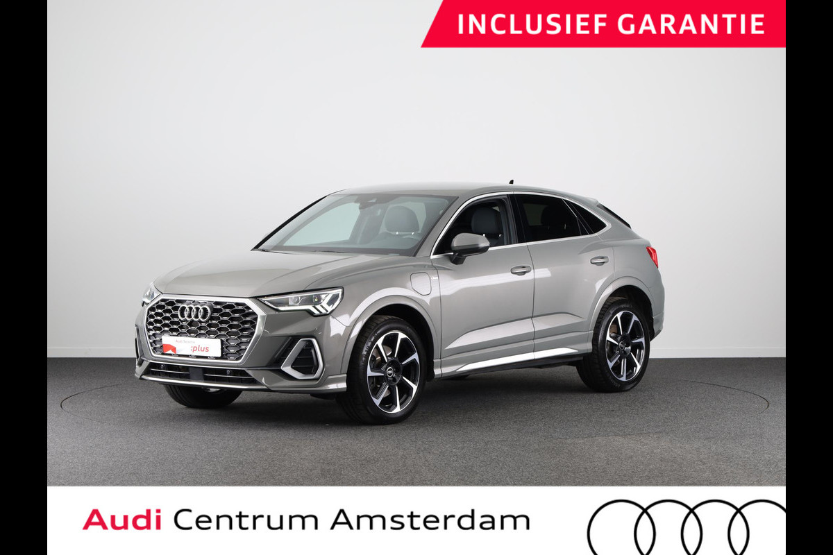Audi Q3 Sportback 45 TFSI e S Edition 245 pk S-tronic | Navigatie | Parkeersensoren | Achteruitrijcamera | Adaptieve cruise control | Stoelverwarming | S-Line | Audi Q3 Sportback 45 TFSI e S Edition 245 pk S-tronic | Navigatie | Parkeersensoren | Achteruitrijcamera | Adaptieve cruise control | Stoelverwarming | S-Line |