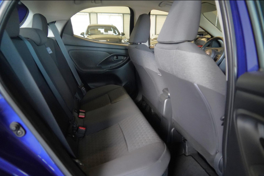 Toyota Yaris 1.5 Hybrid Dynamic / 1e Eigenaar / 50dkm NAP / Camera / Climate Control / Cruise / NL-Auto