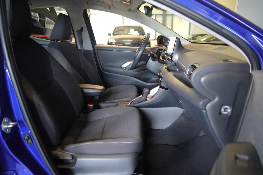 Toyota Yaris 1.5 Hybrid Dynamic / 1e Eigenaar / 50dkm NAP / Camera / Climate Control / Cruise / NL-Auto