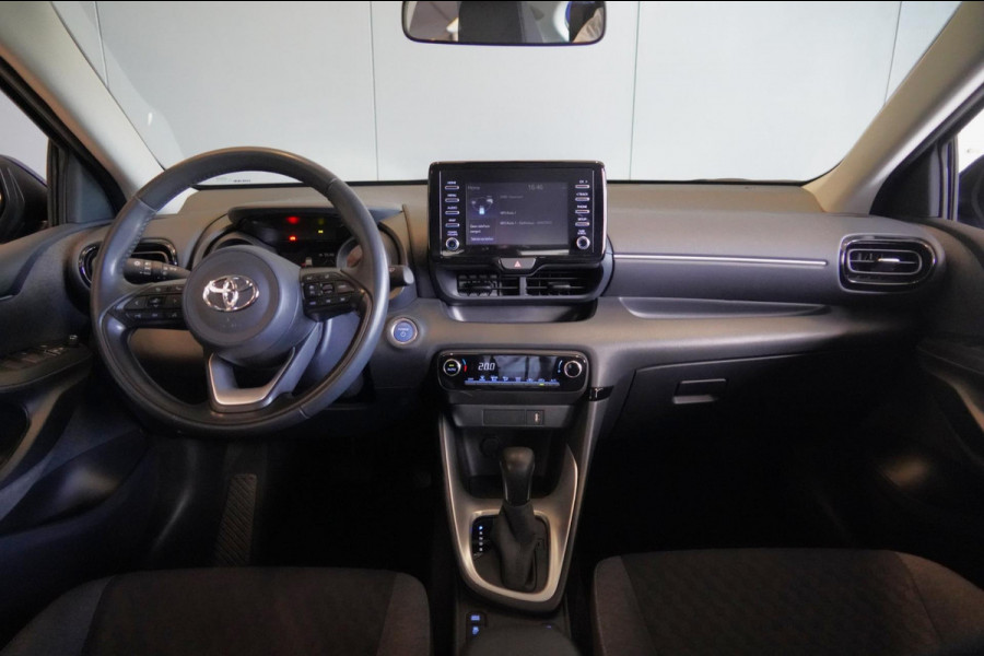 Toyota Yaris 1.5 Hybrid Dynamic / 1e Eigenaar / 50dkm NAP / Camera / Climate Control / Cruise / NL-Auto
