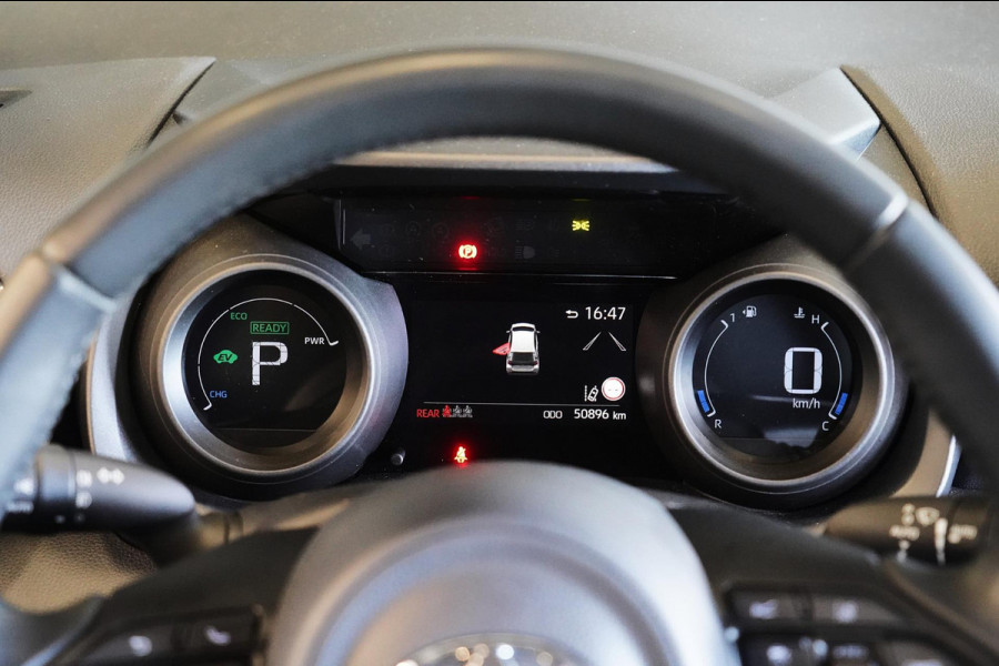Toyota Yaris 1.5 Hybrid Dynamic / 1e Eigenaar / 50dkm NAP / Camera / Climate Control / Cruise / NL-Auto