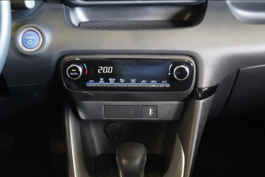 Toyota Yaris 1.5 Hybrid Dynamic / 1e Eigenaar / 50dkm NAP / Camera / Climate Control / Cruise / NL-Auto