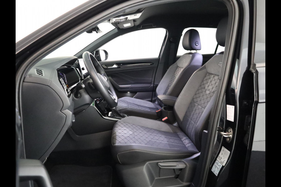 Volkswagen T-Roc 1.5 TSI R-Line 150 pk Automaat DSG) | Verlengde garantie | Navigatie via App | Parkeersensoren (Park assist) | Acteruitrijcamera | Black Style pakket | R-Line |