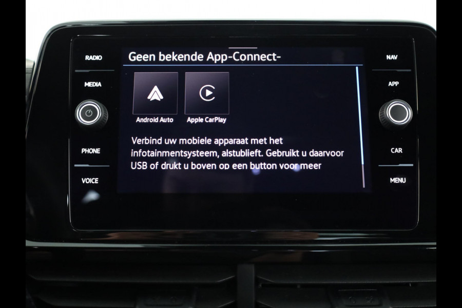 Volkswagen T-Roc 1.5 TSI R-Line 150 pk Automaat DSG) | Verlengde garantie | Navigatie via App | Parkeersensoren (Park assist) | Acteruitrijcamera | Black Style pakket | R-Line |
